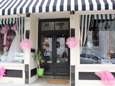 Wetumpka Boutique Uses Profits To Help Breast Cancer Patients