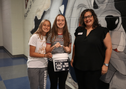 MHS FBLA Pairs Up with the March of Dimes with ‘Bucket for Babies’ Fundraiser