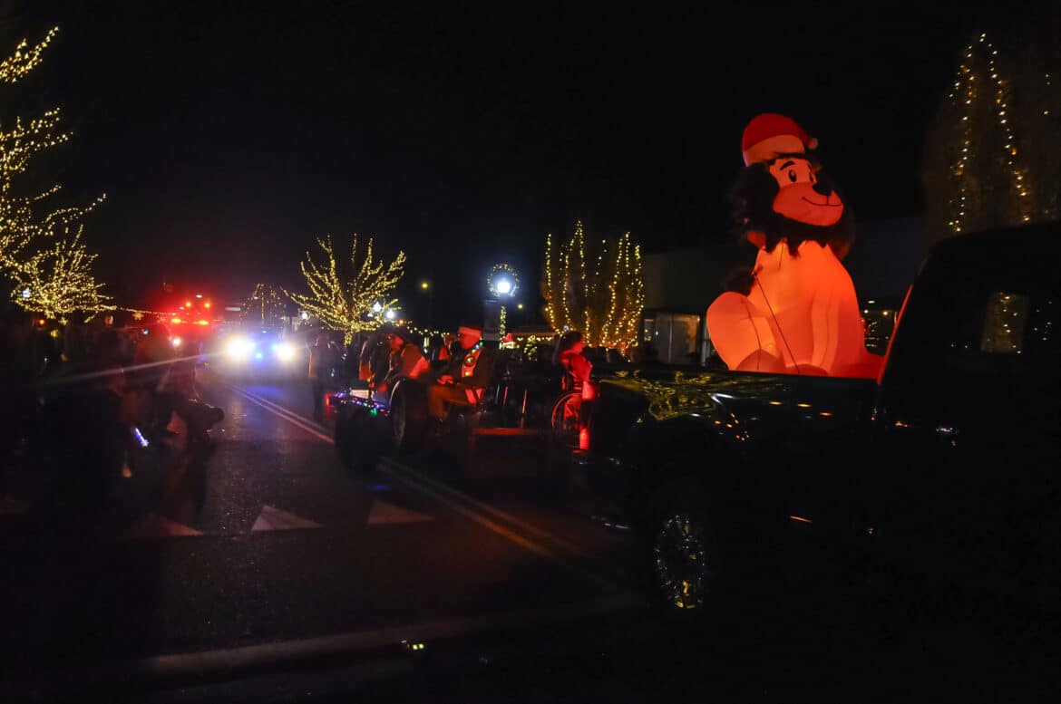 Prattville Christmas Parade Fills Town With Holiday Spirit Elmore