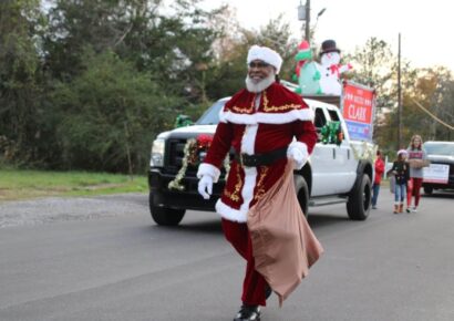 PHOTOS: Autaugaville Christmas Parade Rolls in the Holiday Cheer