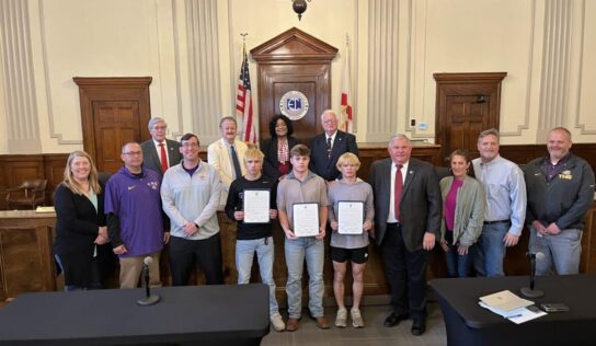 Elmore Commission honors State Champion Wrestlers from PCA, Tallassee